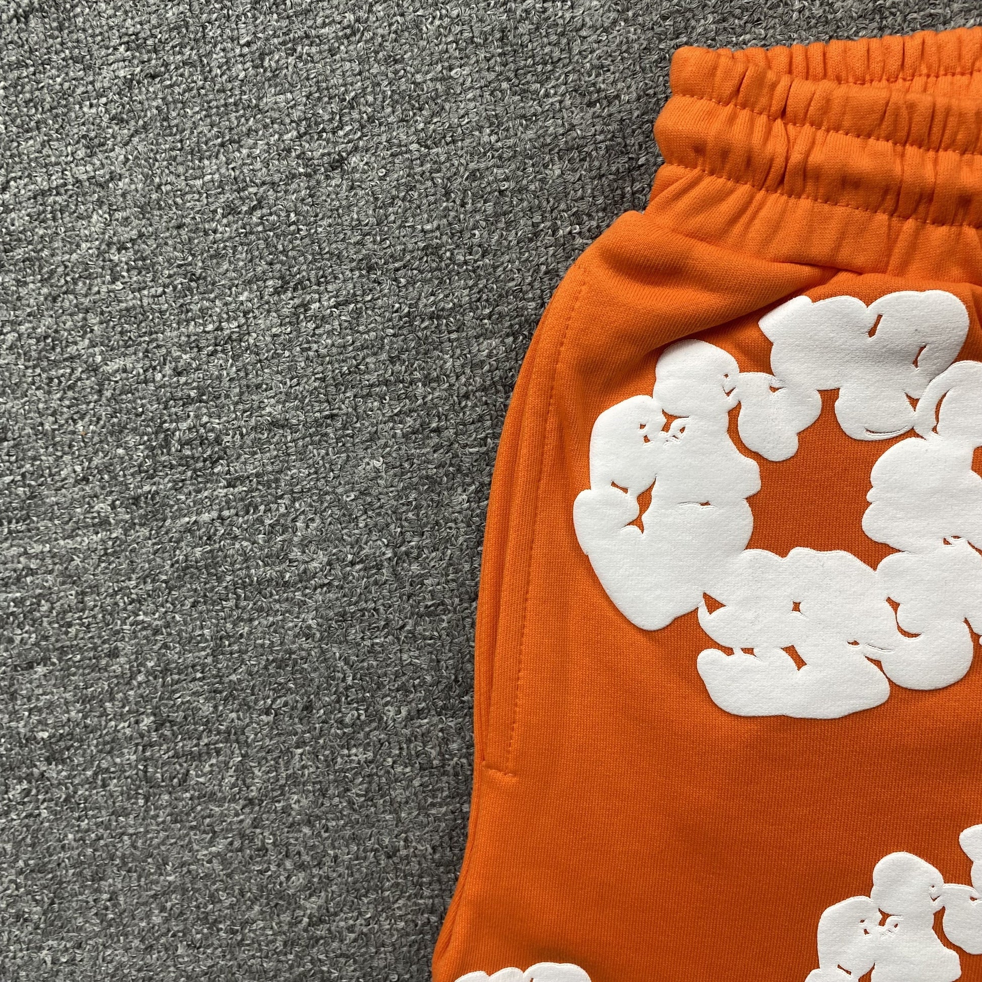 DENIM TEARS COTTON WREATH SHORTS ORANGE - Phantom Kicks
