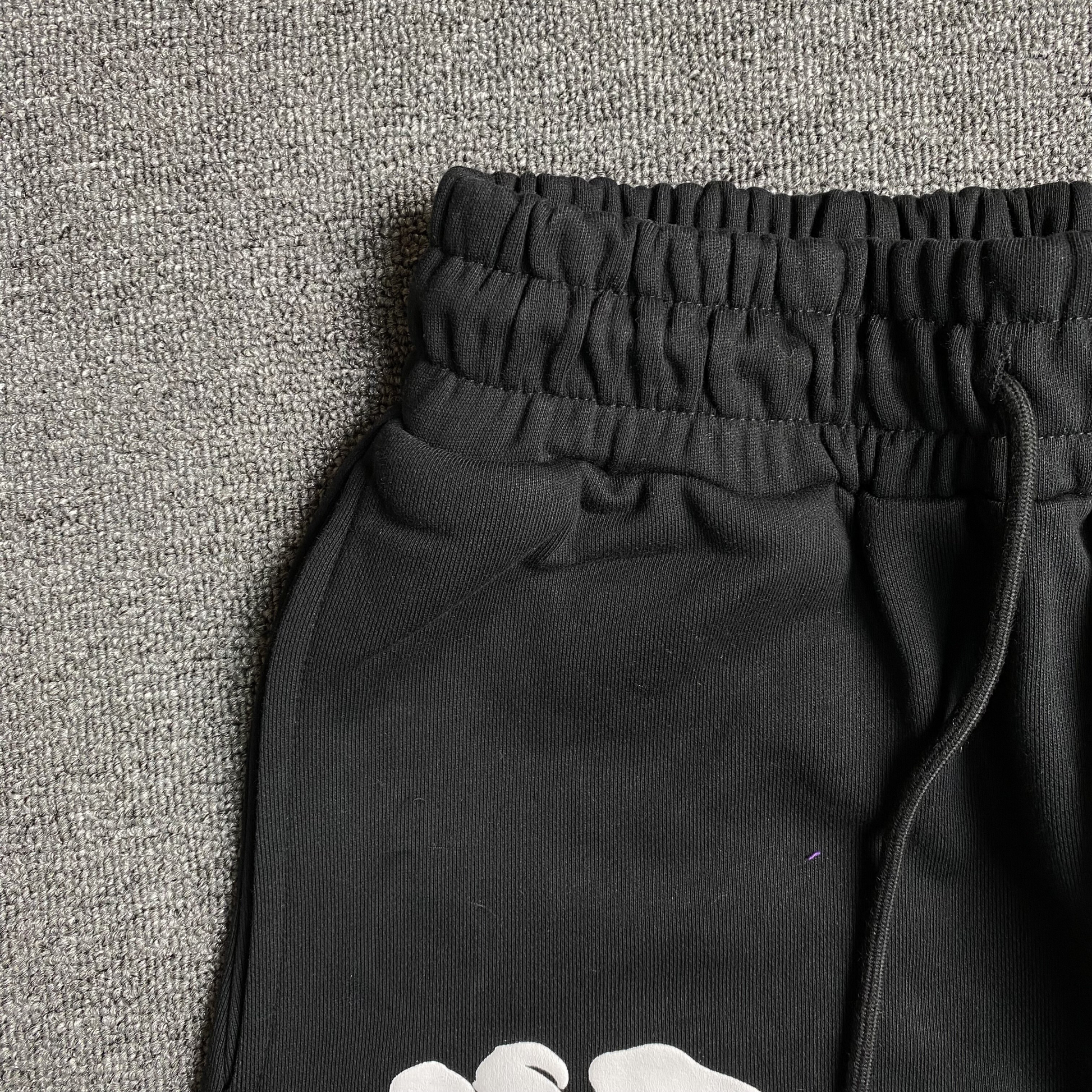 DENIM TEARS COTTON WREATH SWEATPANTS BLACK - Phantom Kicks