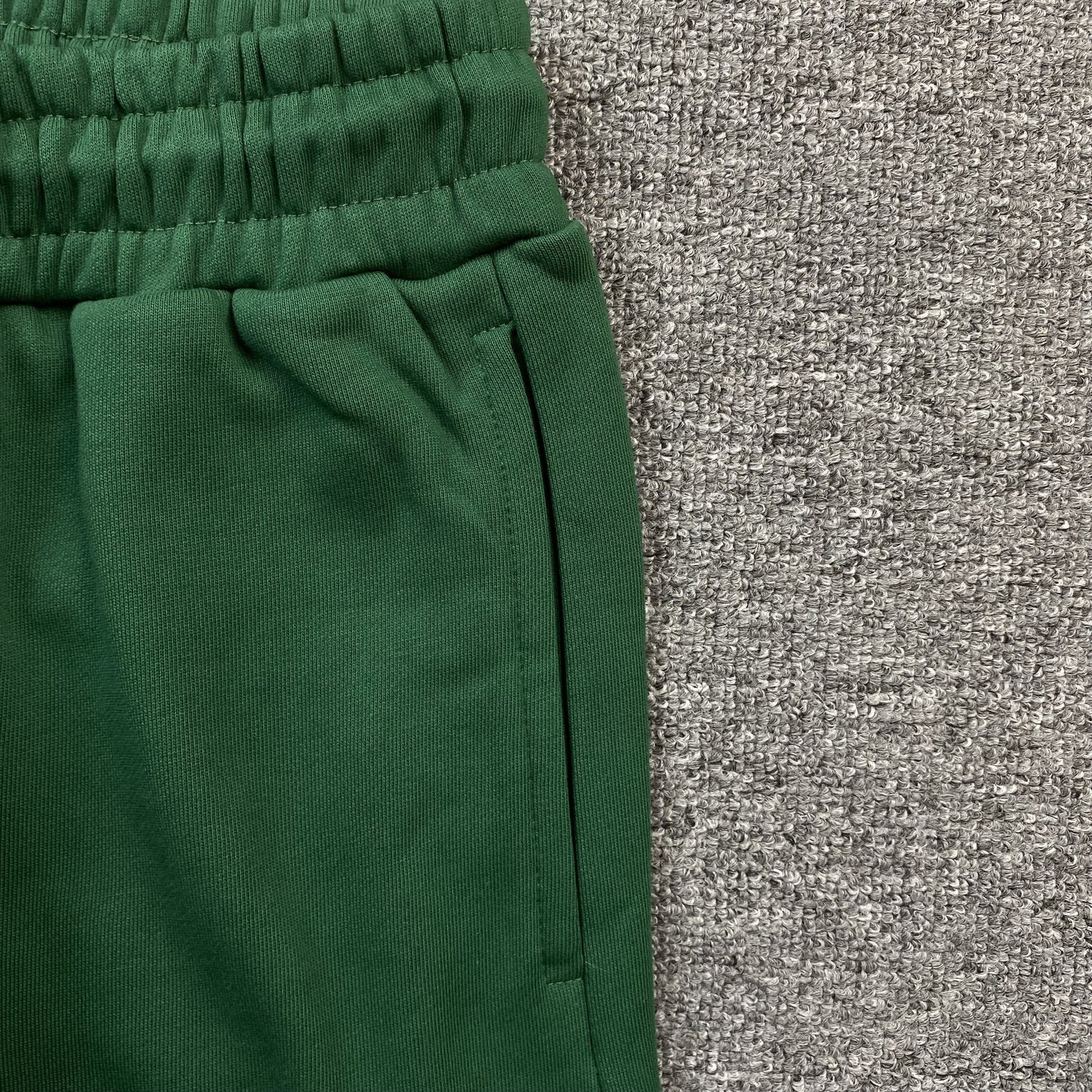 DENIM TEARS COTTON WREATH SWEATPANTS DARK GREEN - Phantom Kicks