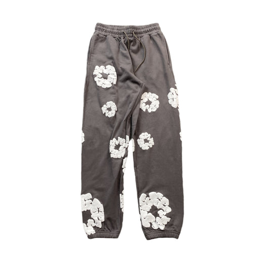 DENIM TEARS COTTON WREATH SWEATPANTS OLIVE - Phantom Kicks