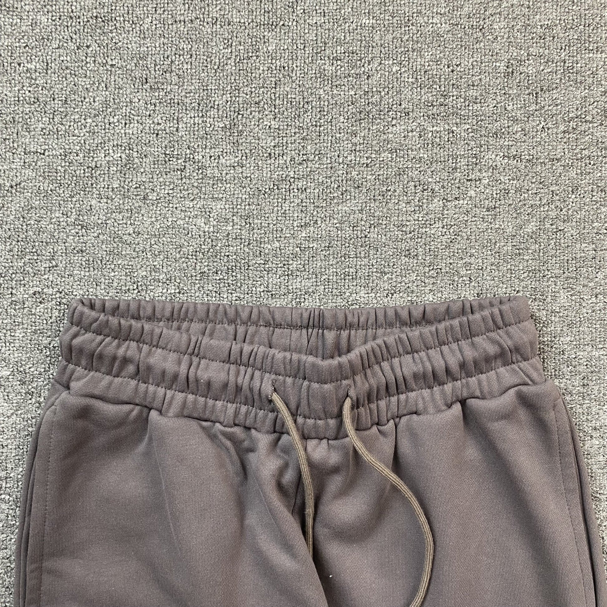 DENIM TEARS COTTON WREATH SWEATPANTS OLIVE - Phantom Kicks