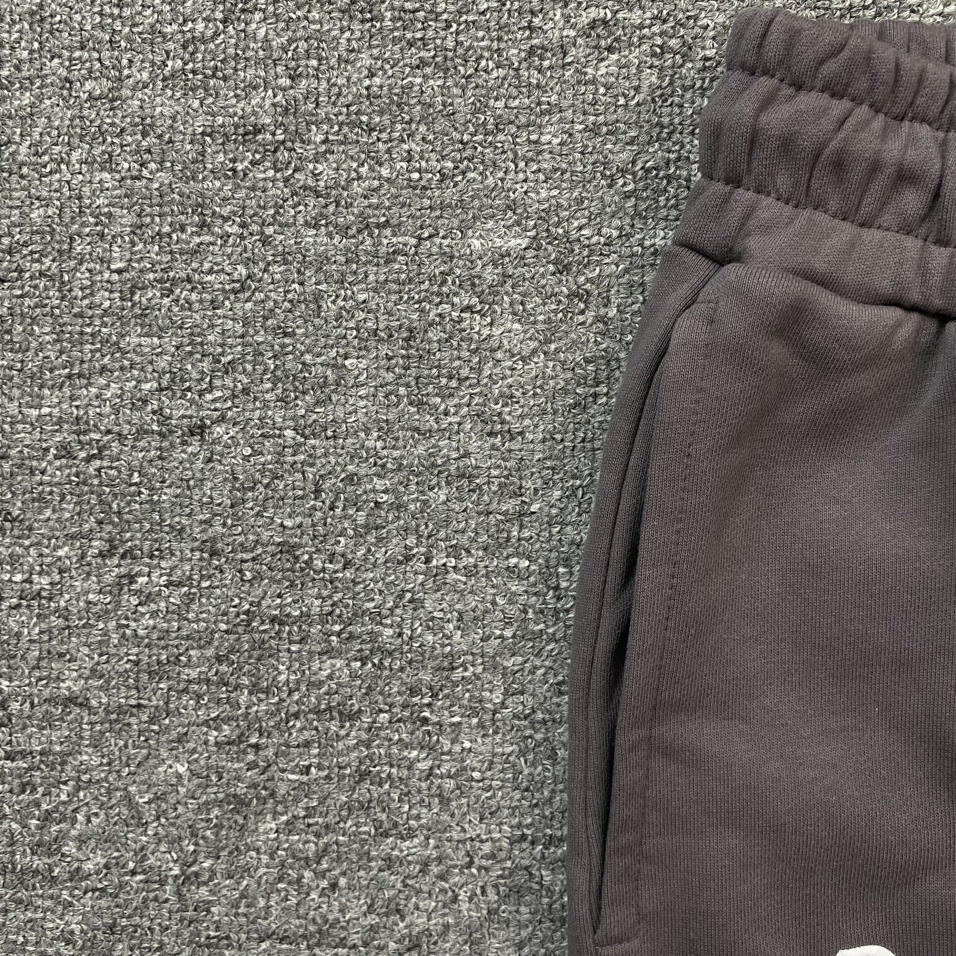 DENIM TEARS COTTON WREATH SWEATPANTS OLIVE - Phantom Kicks