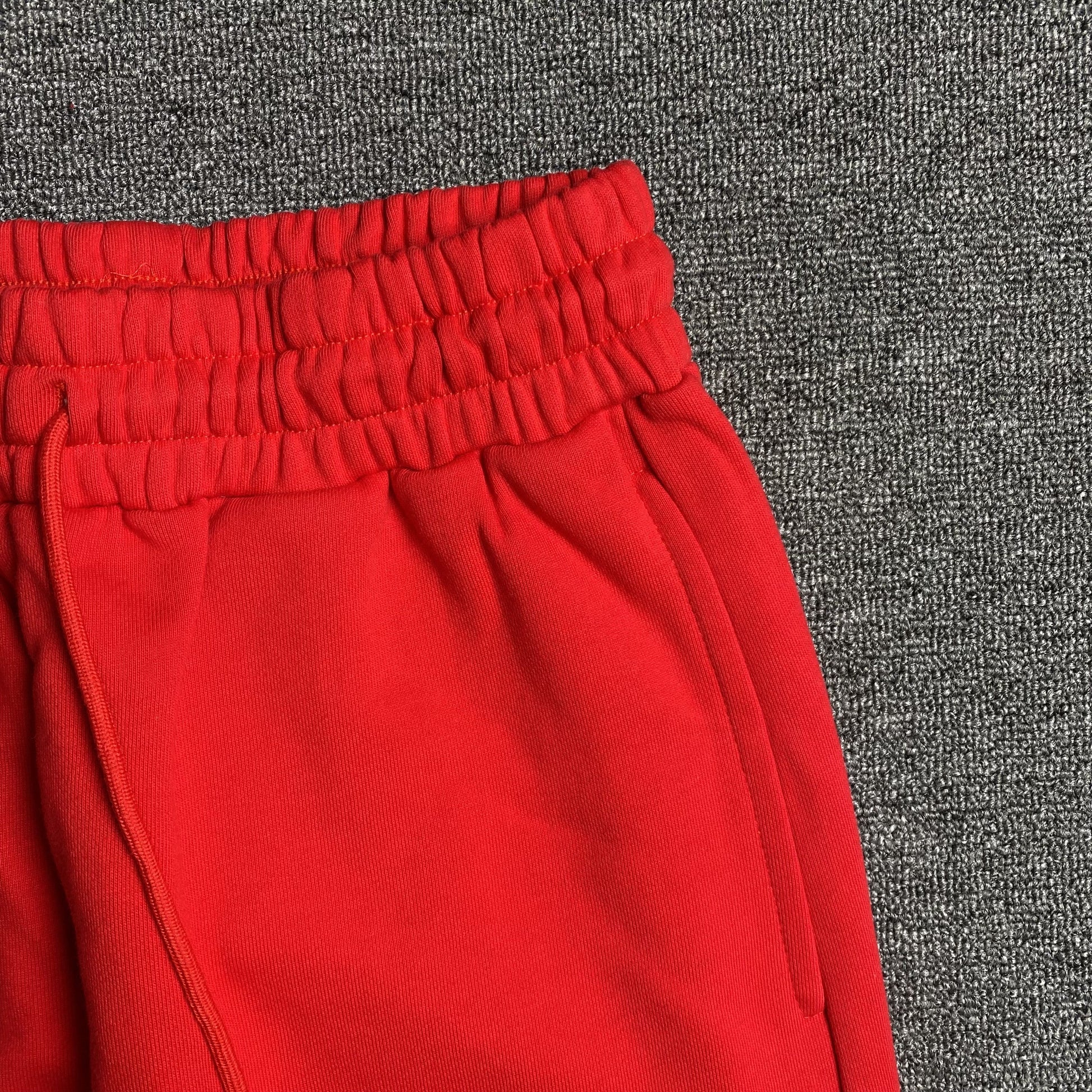 DENIM TEARS COTTON WREATH SWEATPANTS RED - Phantom Kicks