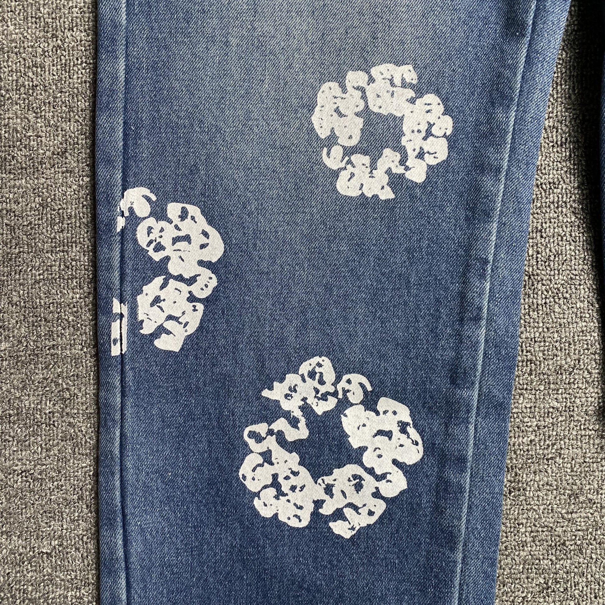 DENIM TEARS x LEVI'S COTTON WREATH JEANS BLUE - Phantom Kicks