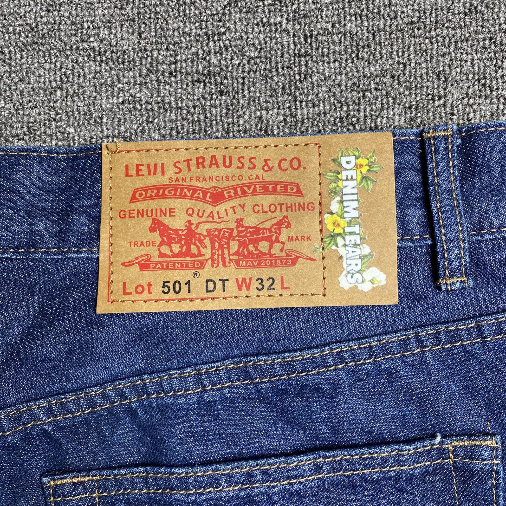 DENIM TEARS x LEVI'S COTTON WREATH JEANS DARK BLUE - Phantom Kicks