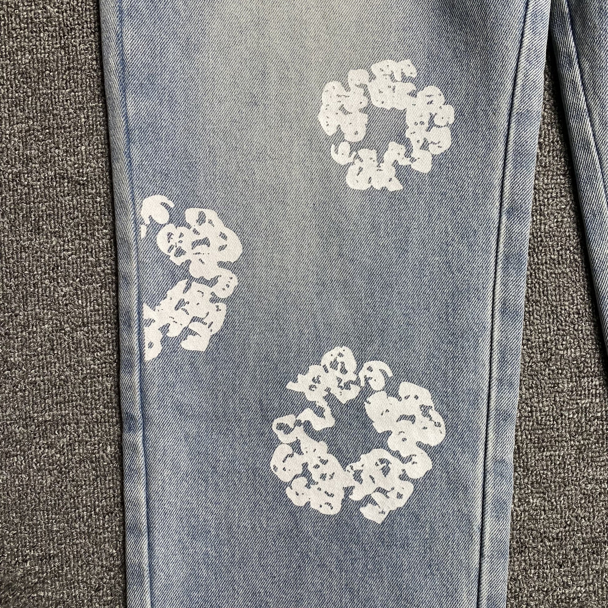 DENIM TEARS x LEVI'S COTTON WREATH JEANS LIGHT WASH - Phantom Kicks