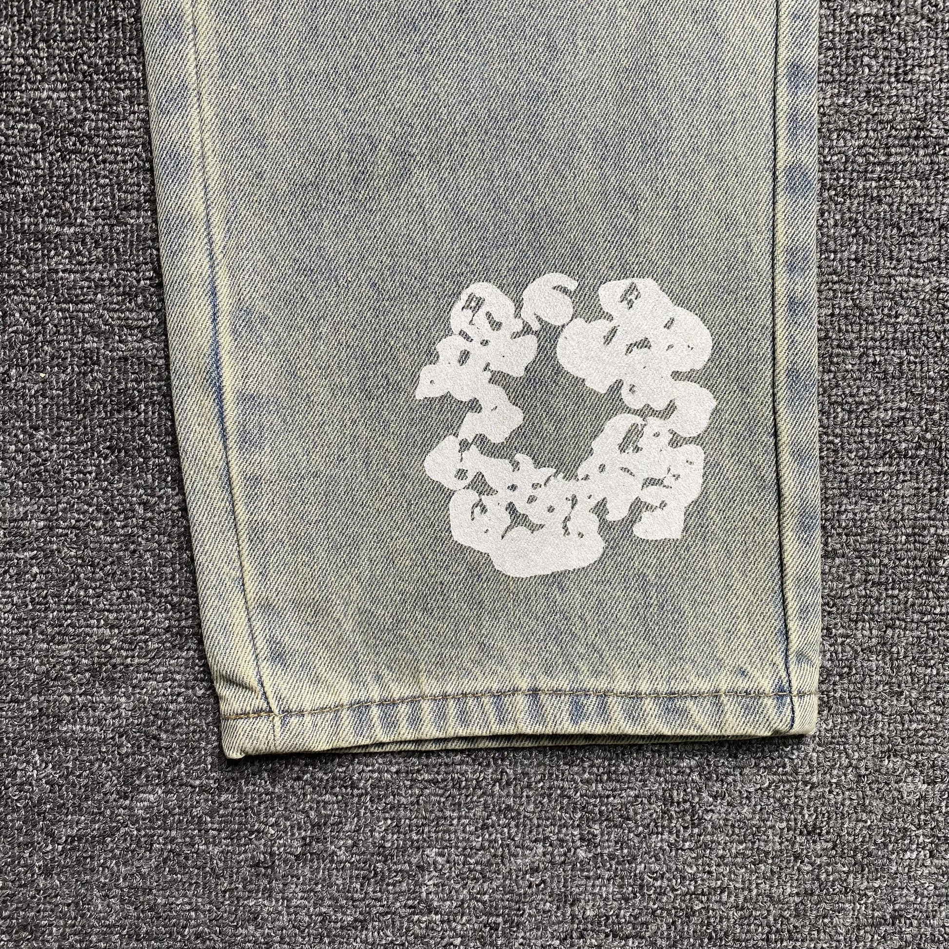 DENIM TEARS x LEVI'S DIRTY WASH WREATH JEANS LIGHT WASH - Phantom Kicks