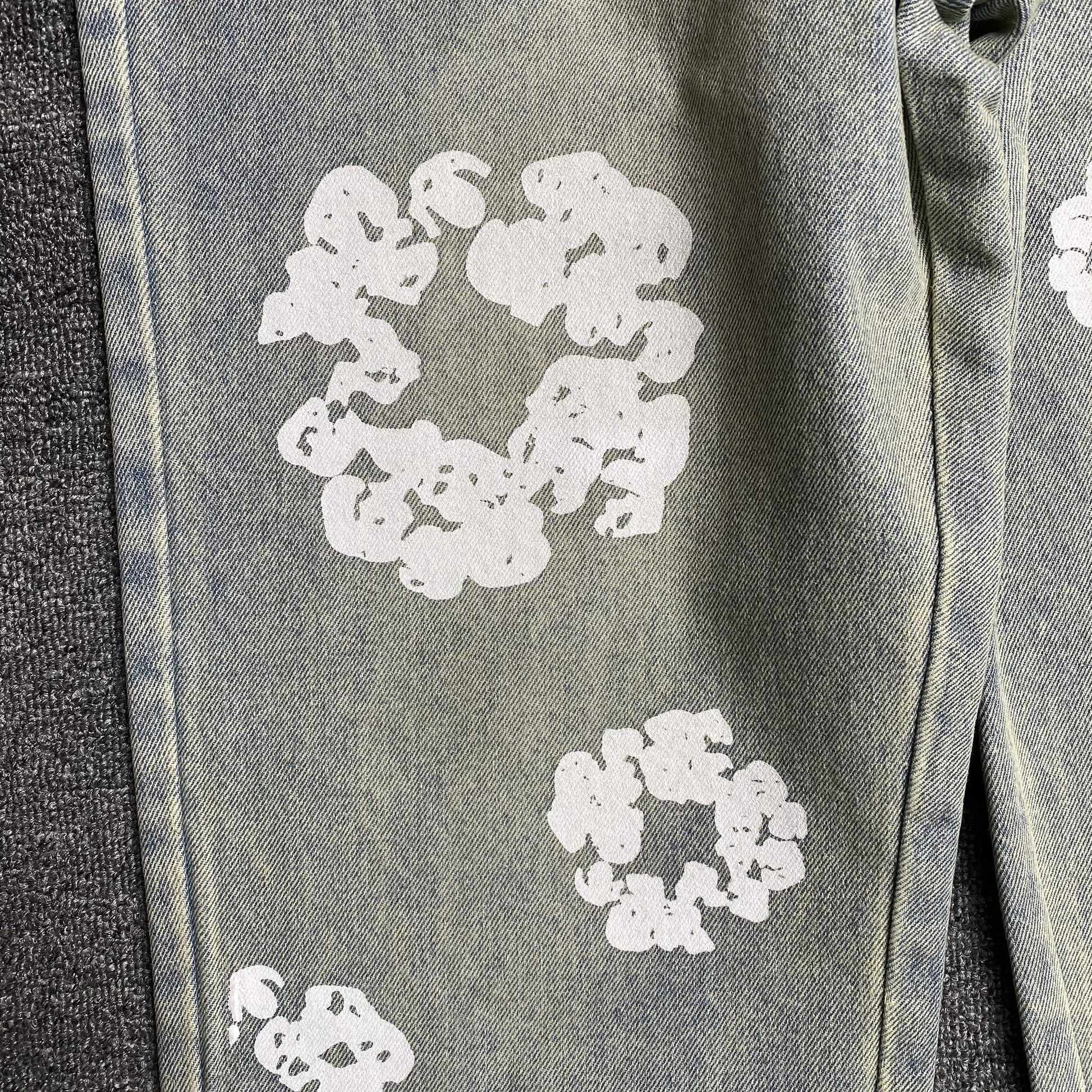 DENIM TEARS x LEVI'S DIRTY WASH WREATH JEANS LIGHT WASH - Phantom Kicks