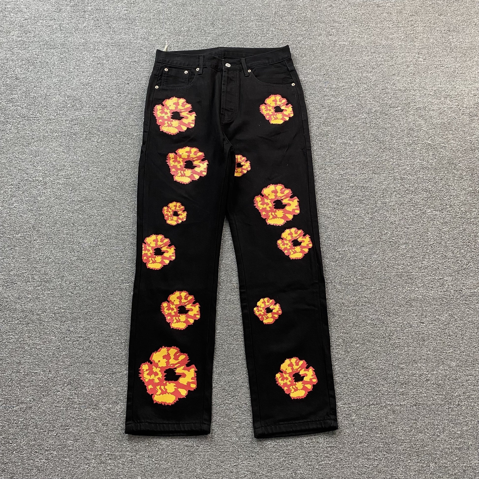 DENIM TEARS x OFFSET JEANS BLACK - Phantom Kicks
