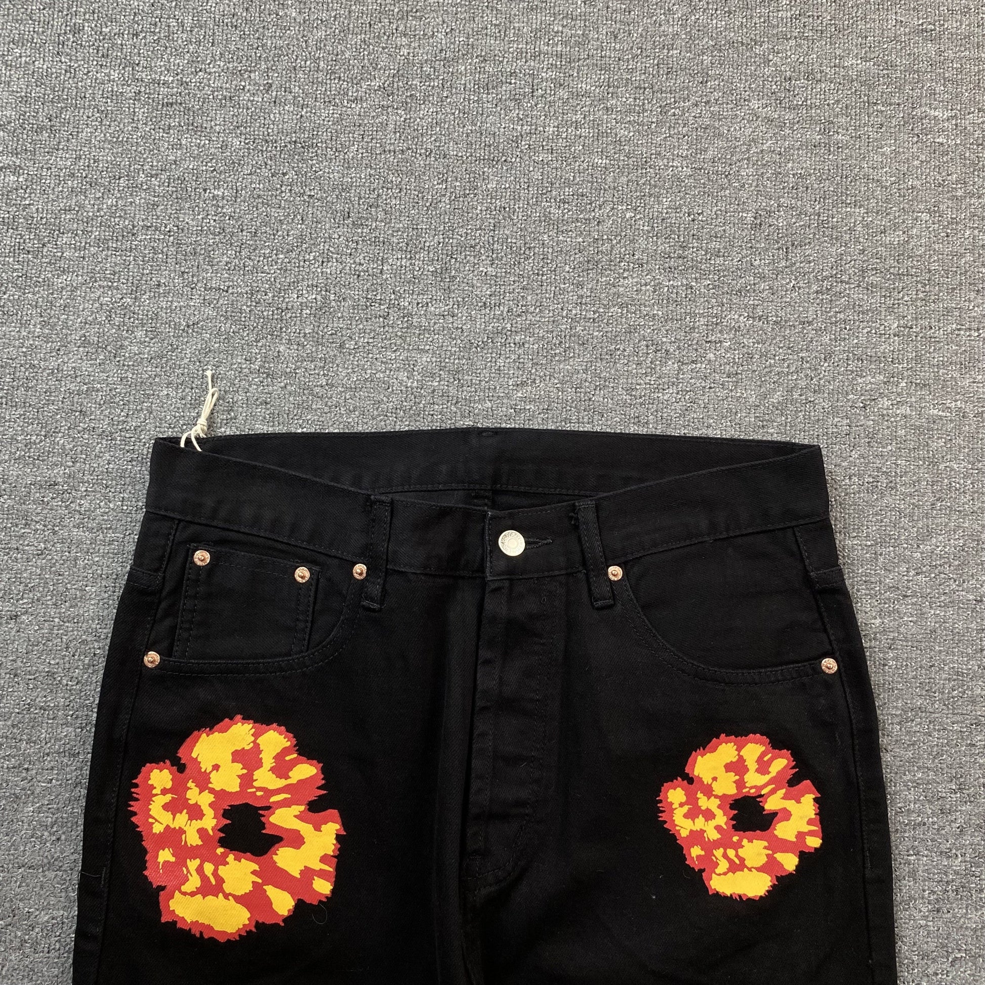 DENIM TEARS x OFFSET JEANS BLACK - Phantom Kicks