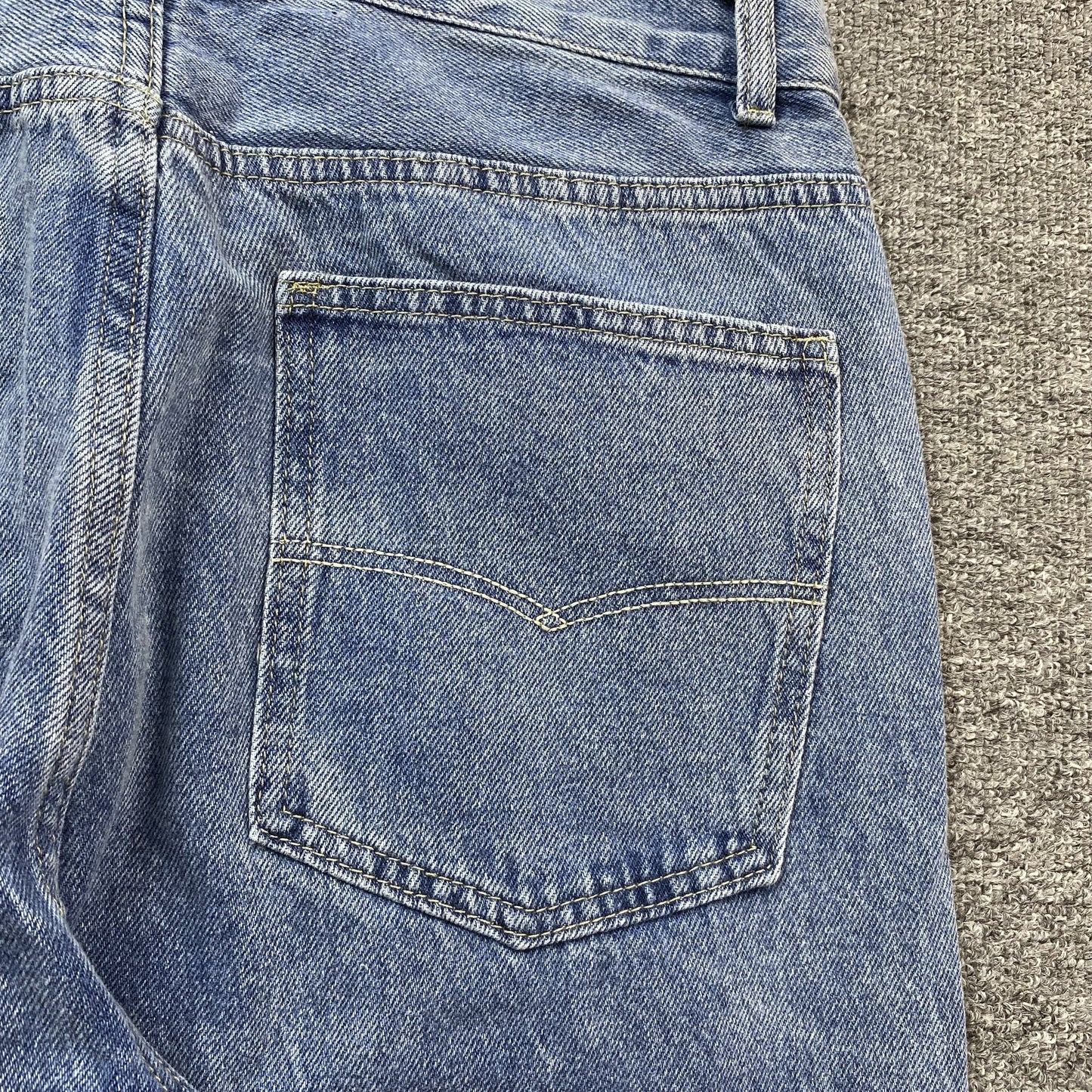 DENIM TEARS x OFFSET JEANS LIGHT WASH - Phantom Kicks