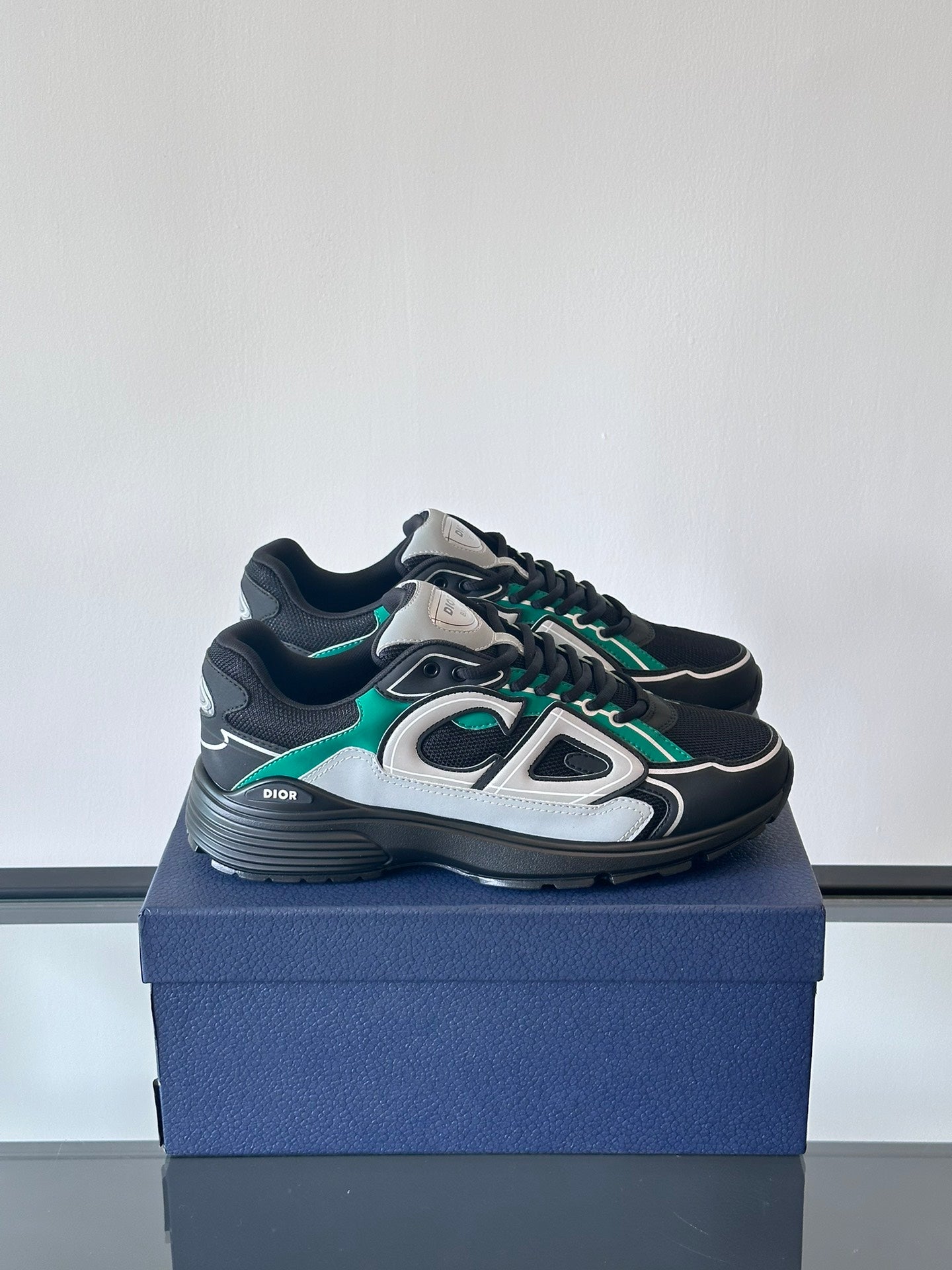 DIOR B30 ANTHRACITE GRAY - Phantom Kicks
