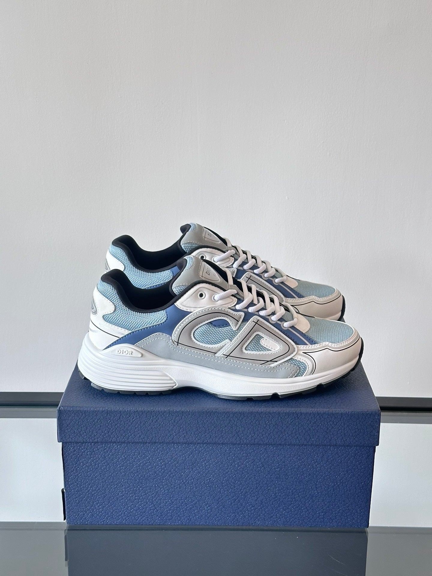 DIOR B30 BLUE WHITE - Phantom Kicks