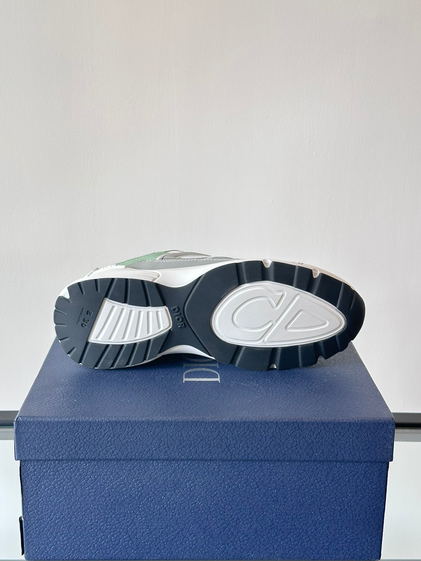 DIOR B30 CELADON GREY WHITE - Phantom Kicks