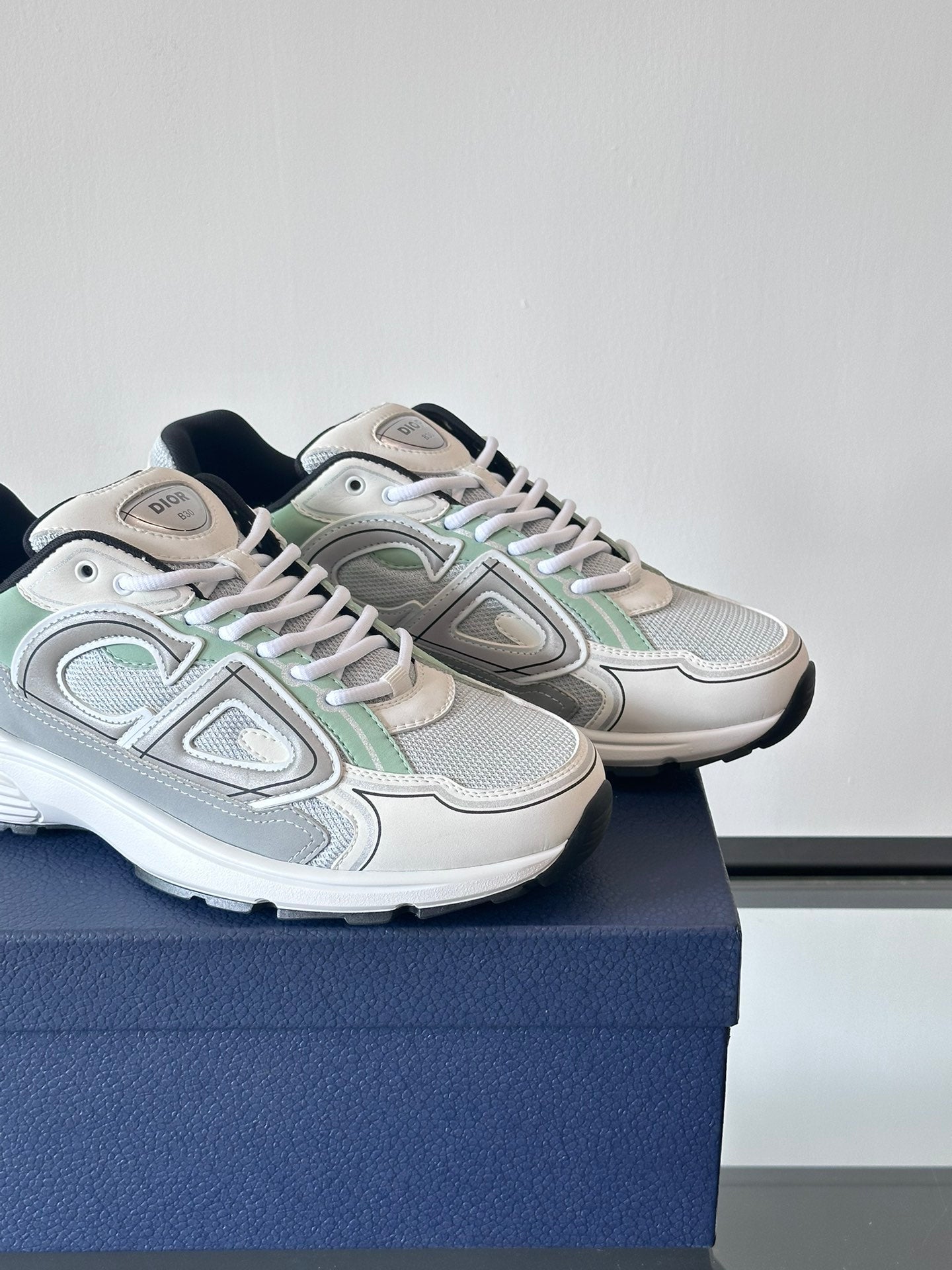 DIOR B30 CELADON GREY WHITE - Phantom Kicks