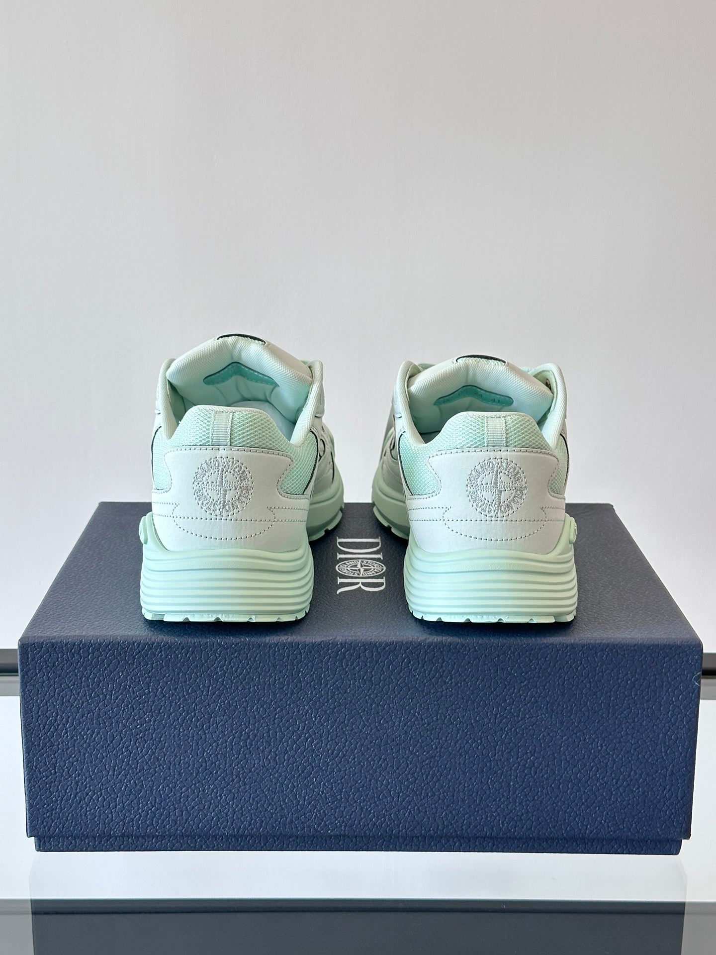 DIOR B30 LIGHT GREEN - Phantom Kicks