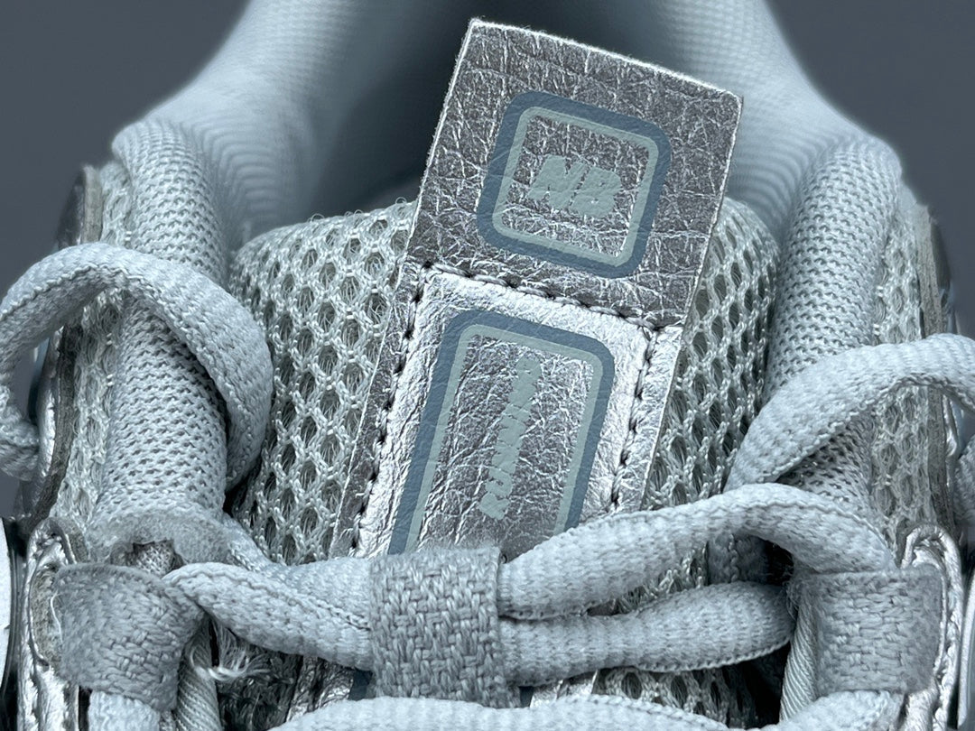 NEW BALANCE 1906A x CONCRETE SILVER - Phantom Kicks