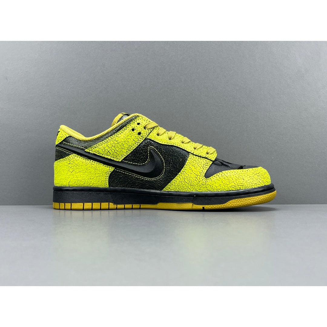 NIKE DUNK LOW x HALLOWEEN - Phantom Kicks