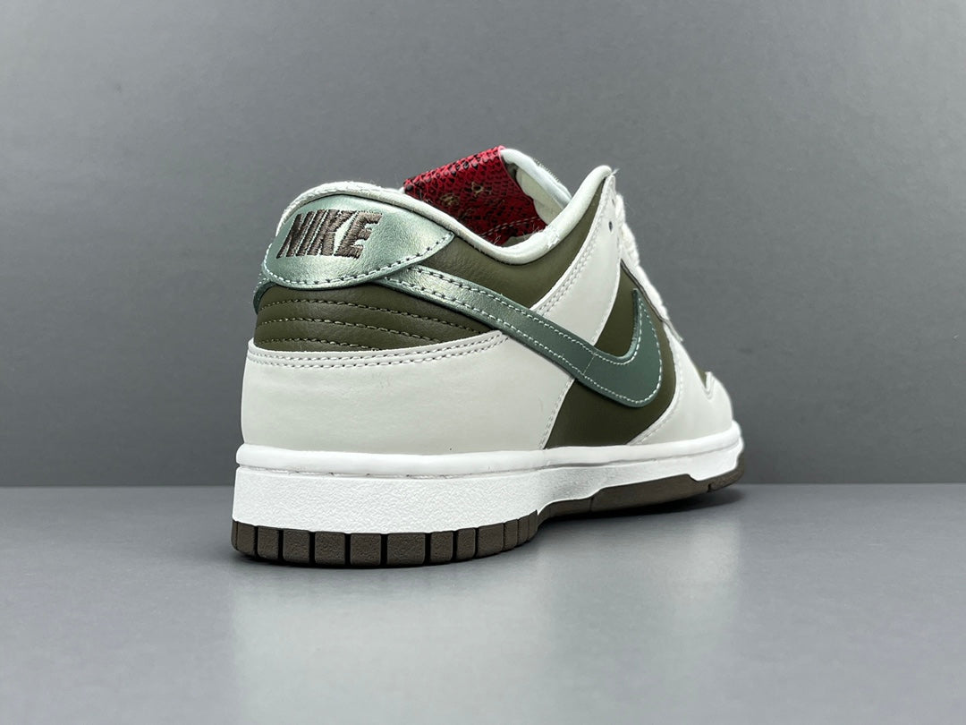 NIKE DUNK LOW x YEAR OF THE SNAKE - Phantom Kicks