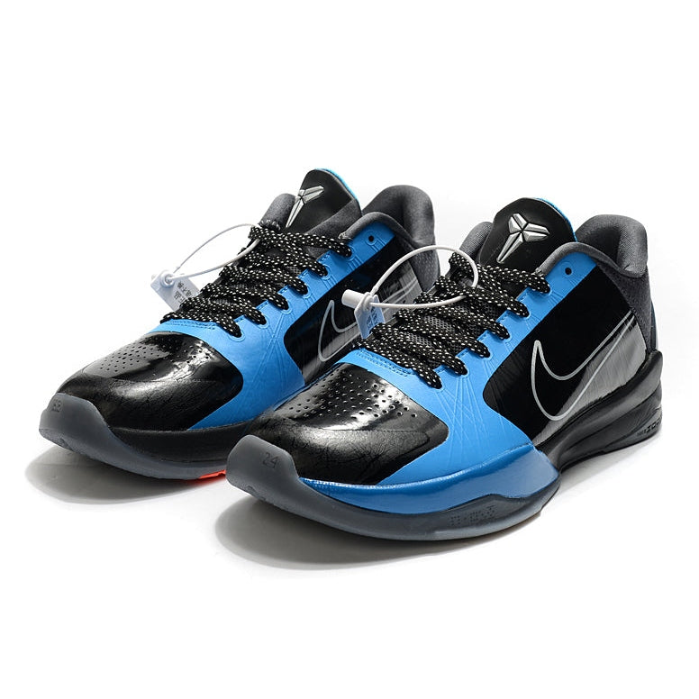 NIKE KOBE 5 PROTRO x DARK KNIGHT - Phantom Kicks