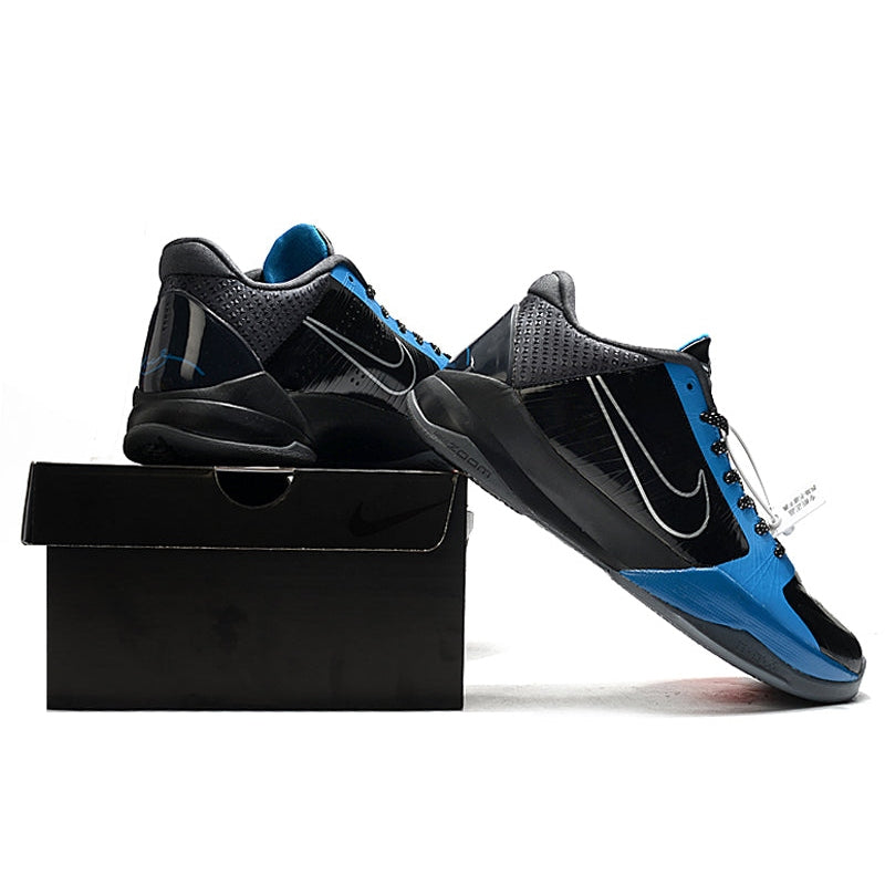 NIKE KOBE 5 PROTRO x DARK KNIGHT - Phantom Kicks