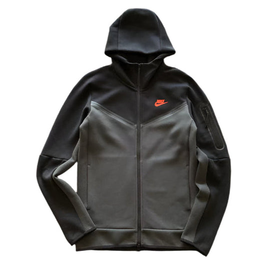 NIKE TECH FLEECE HOODIE x BLACK/DARK SMOKE GREY - Phantom Kicks