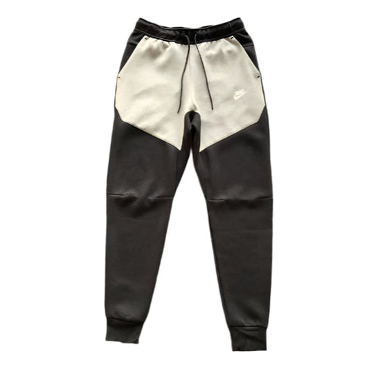 NIKE TECH FLEECE PANTS x BLACK/GREY - Phantom Kicks