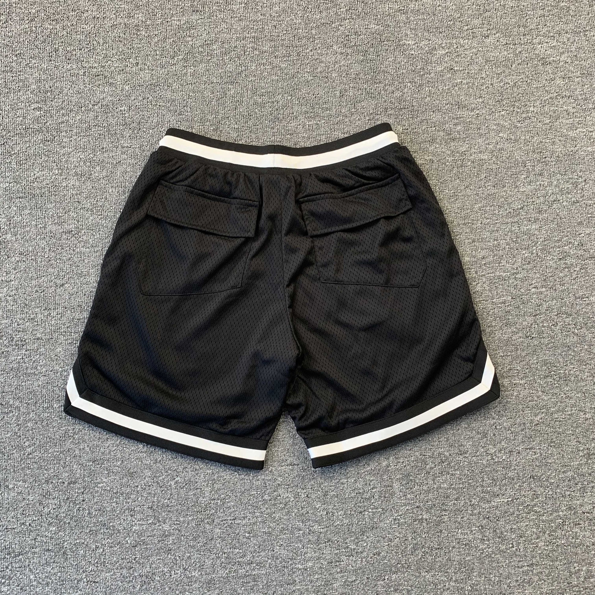 RHUDE COURT LOGO SHORTS BLACK/WHITE - Phantom Kicks