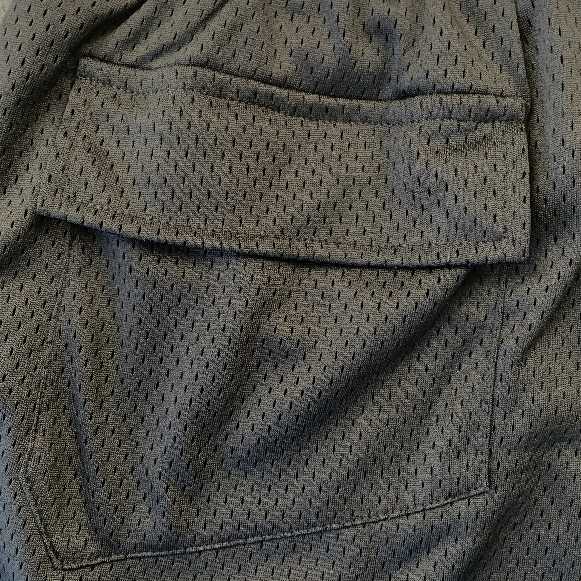 RHUDE COURT LOGO SHORTS BLACK/WHITE - Phantom Kicks