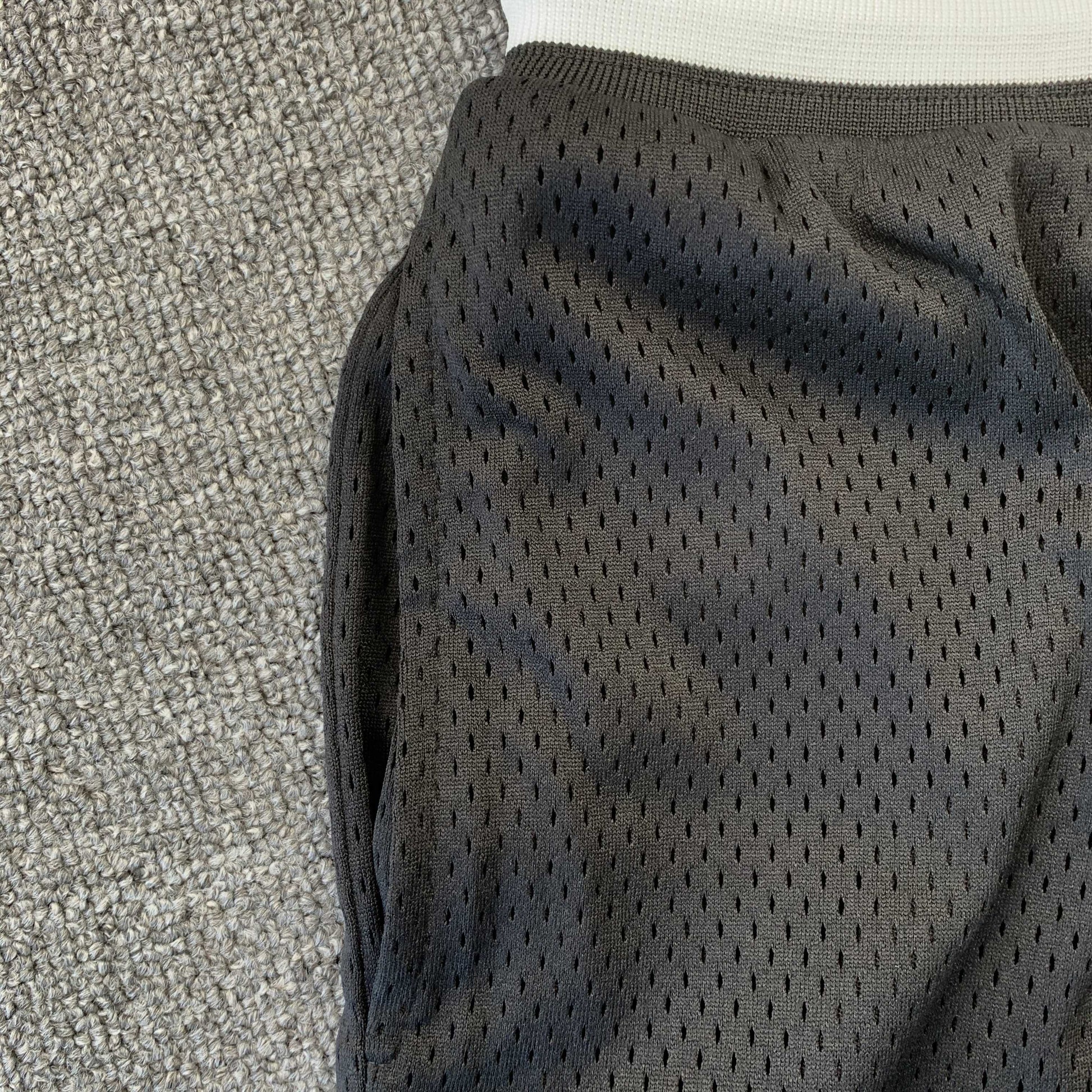 RHUDE COURT LOGO SHORTS BLACK/WHITE - Phantom Kicks