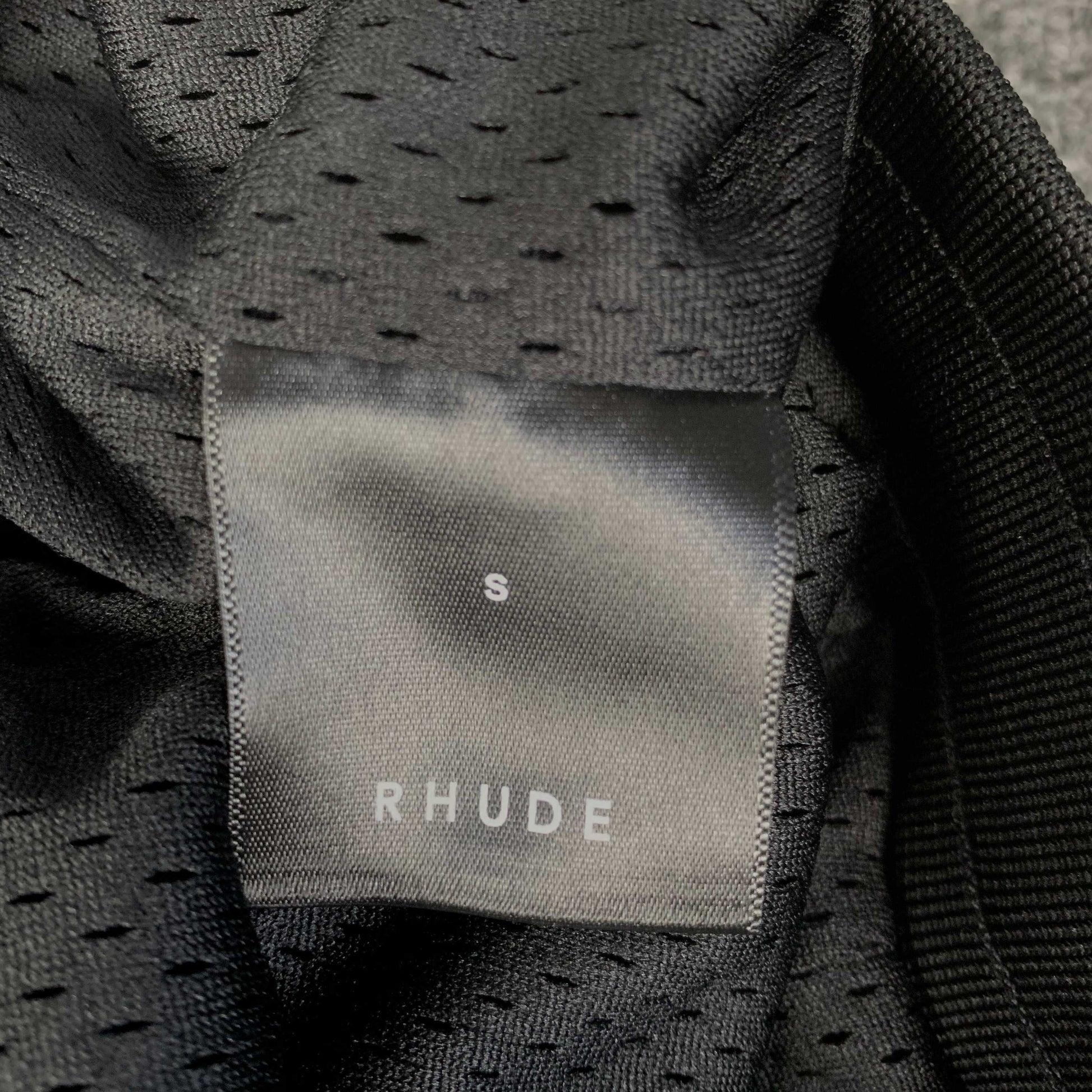 RHUDE COURT LOGO SHORTS NAVY - Phantom Kicks