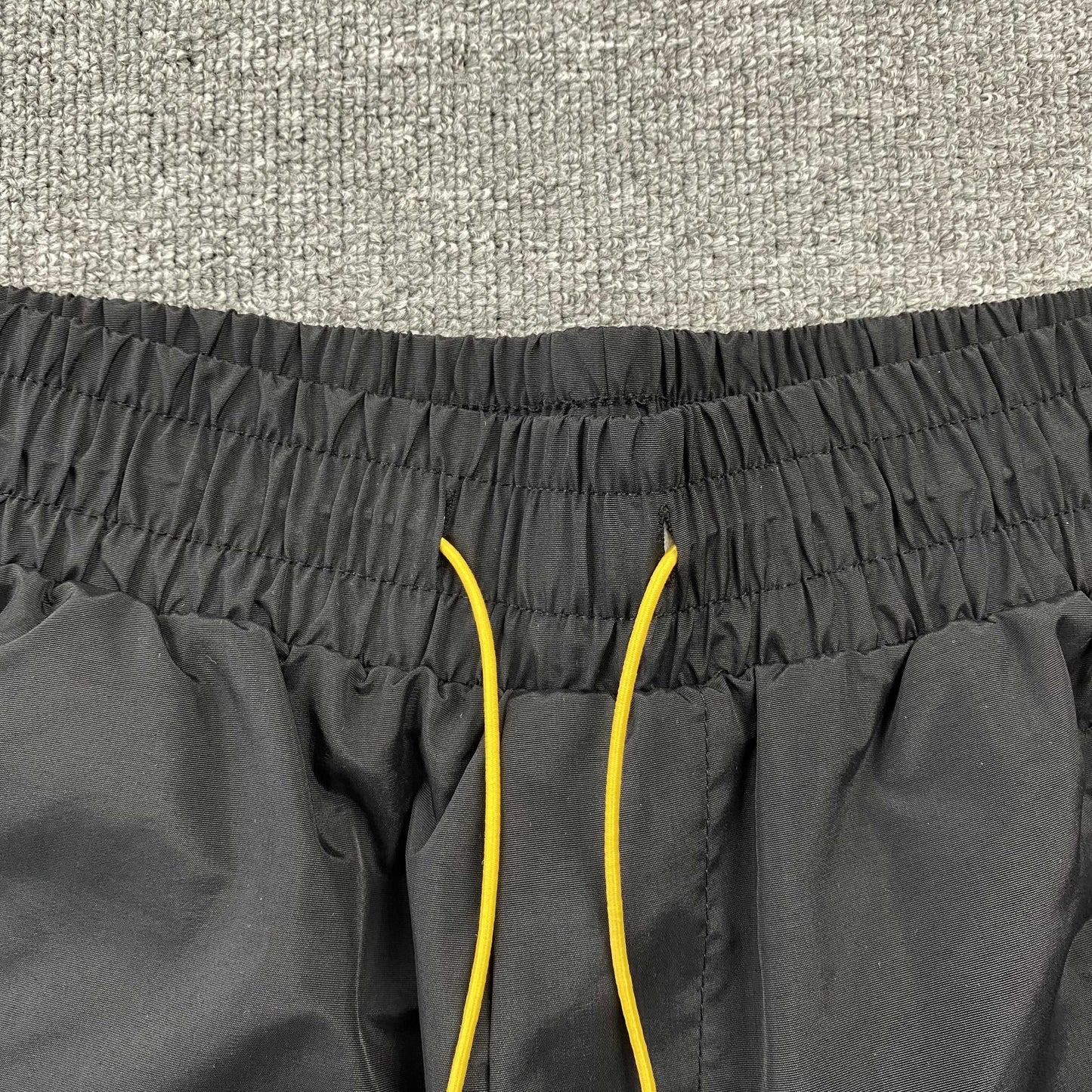 RHUDE RH LOGO SHORTS BLACK ON BLACK - Phantom Kicks