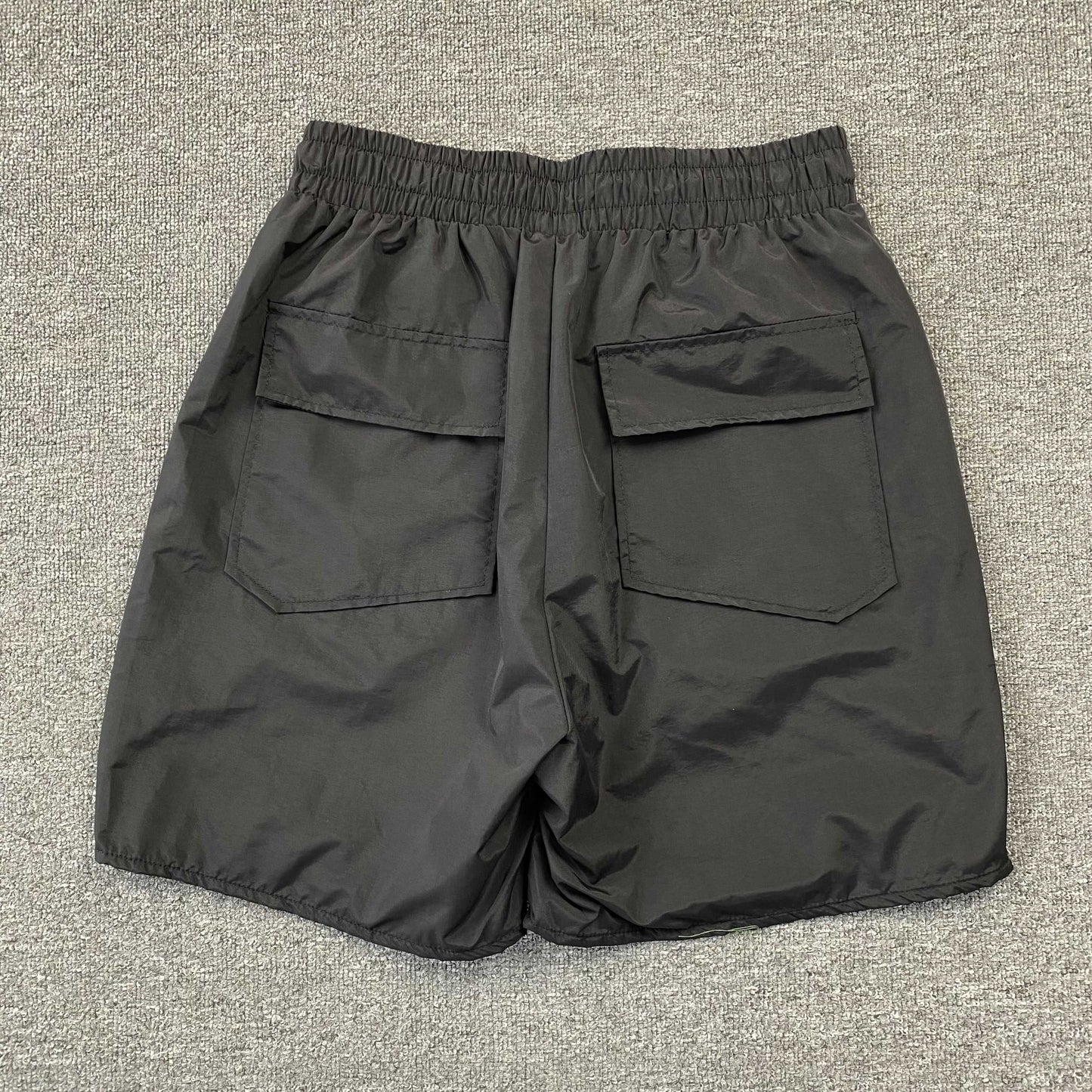 RHUDE RH LOGO SHORTS BLACK ON BLACK - Phantom Kicks