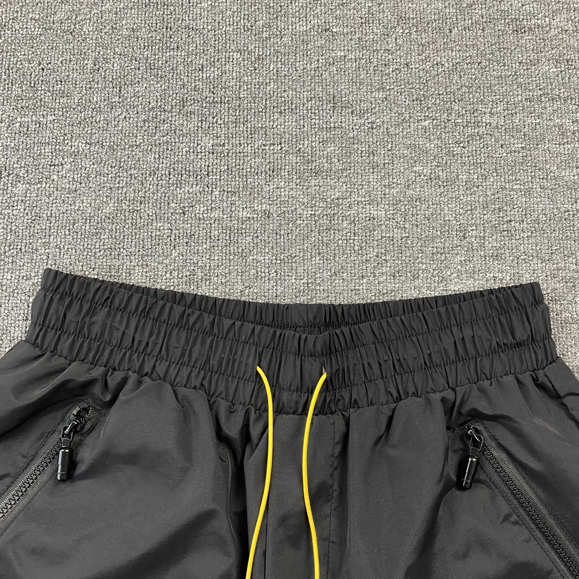 RHUDE RH LOGO SHORTS BLACK ON BLACK - Phantom Kicks