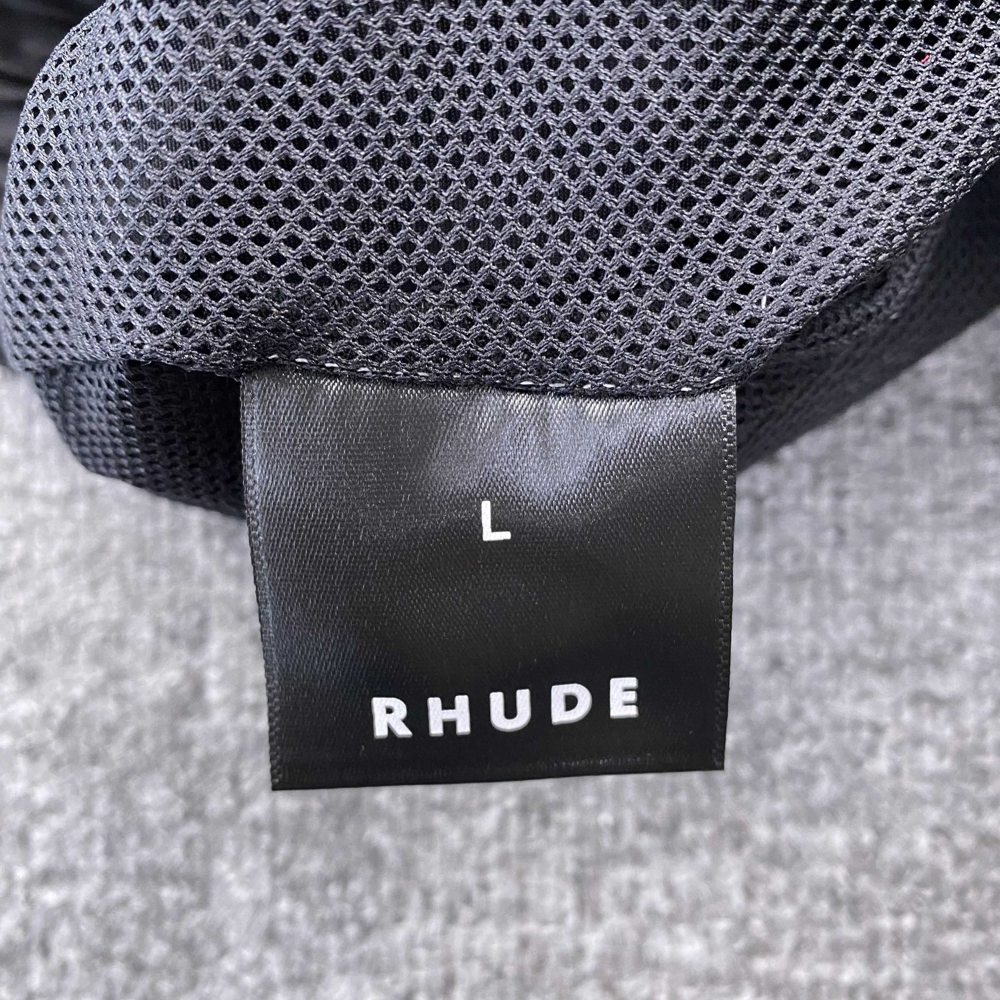 RHUDE RH LOGO SHORTS BLACK ON BLACK - Phantom Kicks