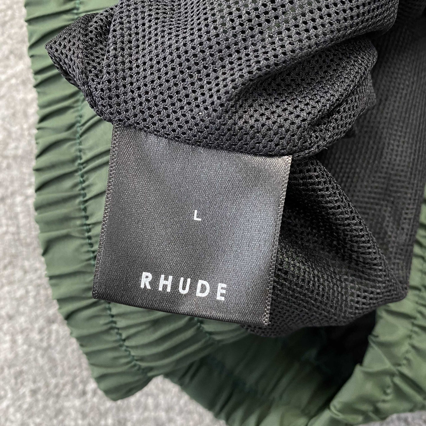 RHUDE RH LOGO SHORTS GREEN - Phantom Kicks