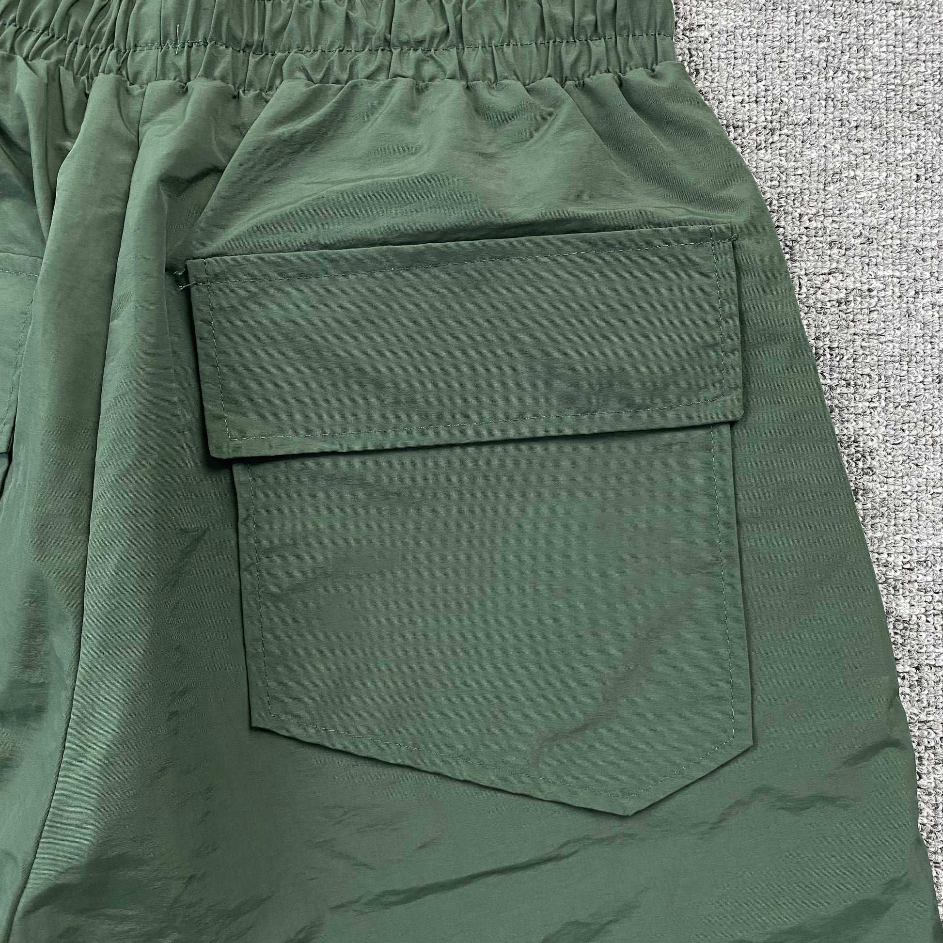RHUDE RH LOGO SHORTS GREEN - Phantom Kicks