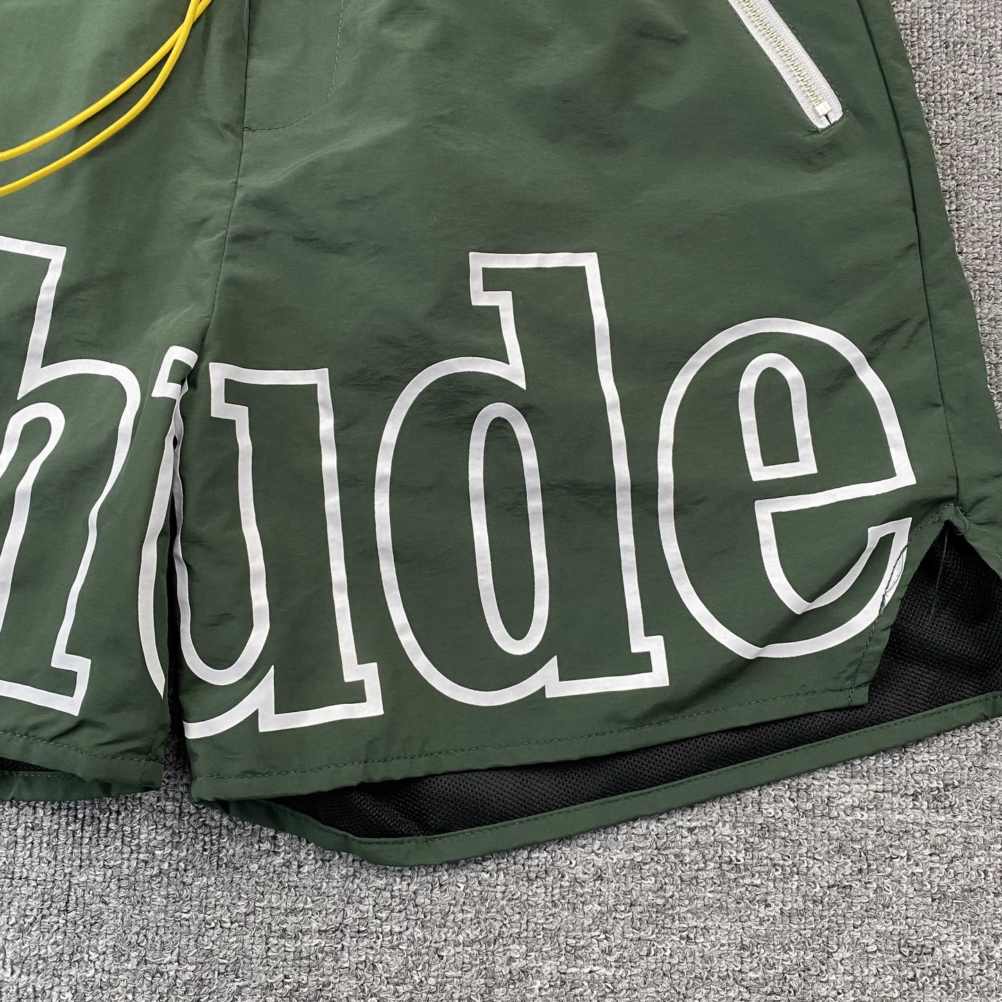 RHUDE RH LOGO SHORTS GREEN - Phantom Kicks