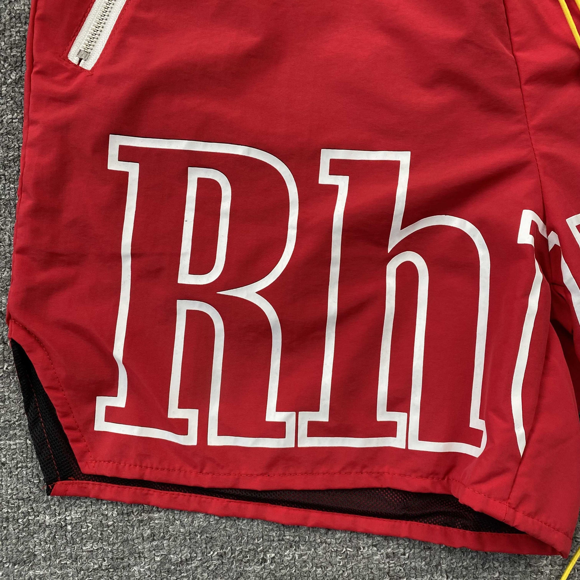 RHUDE RH LOGO SHORTS RED - Phantom Kicks