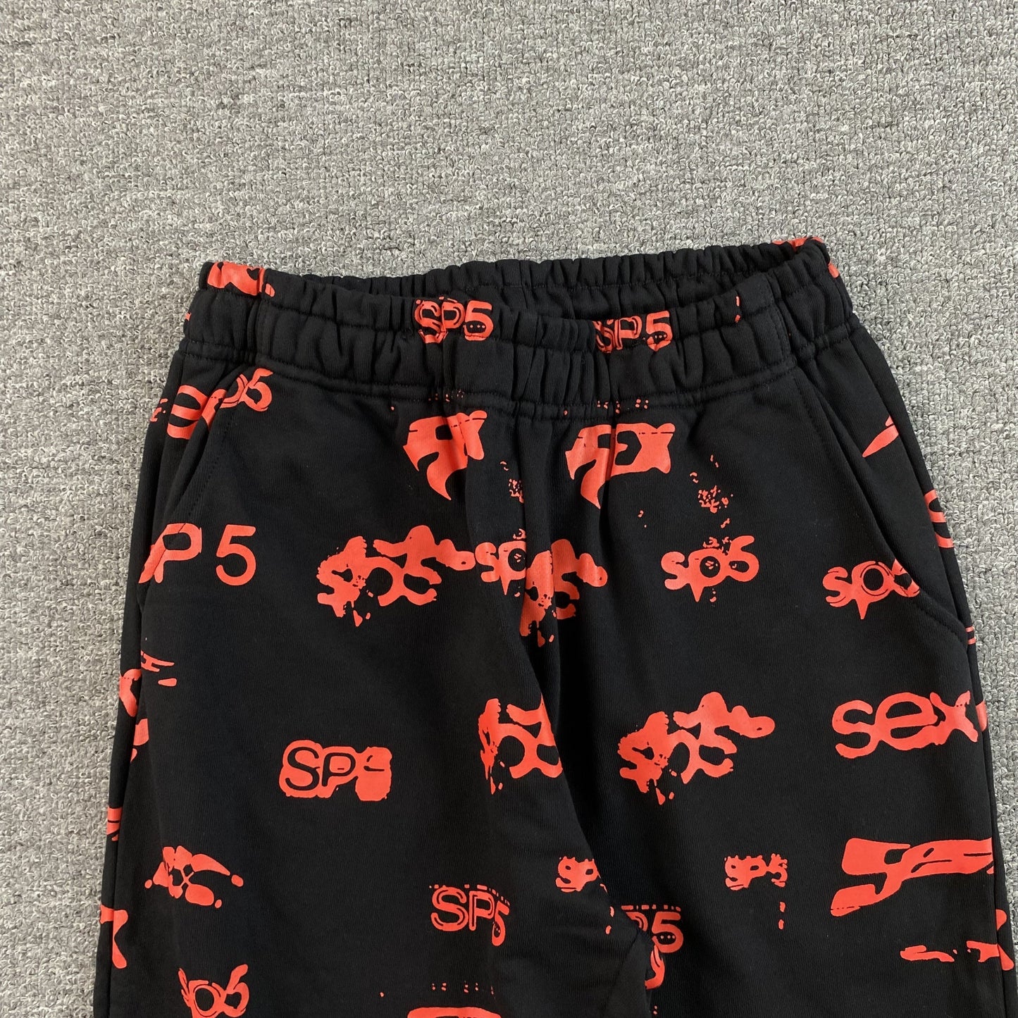 SP5DER SEX AOP SWEATPANTS BLACK - Phantom Kicks