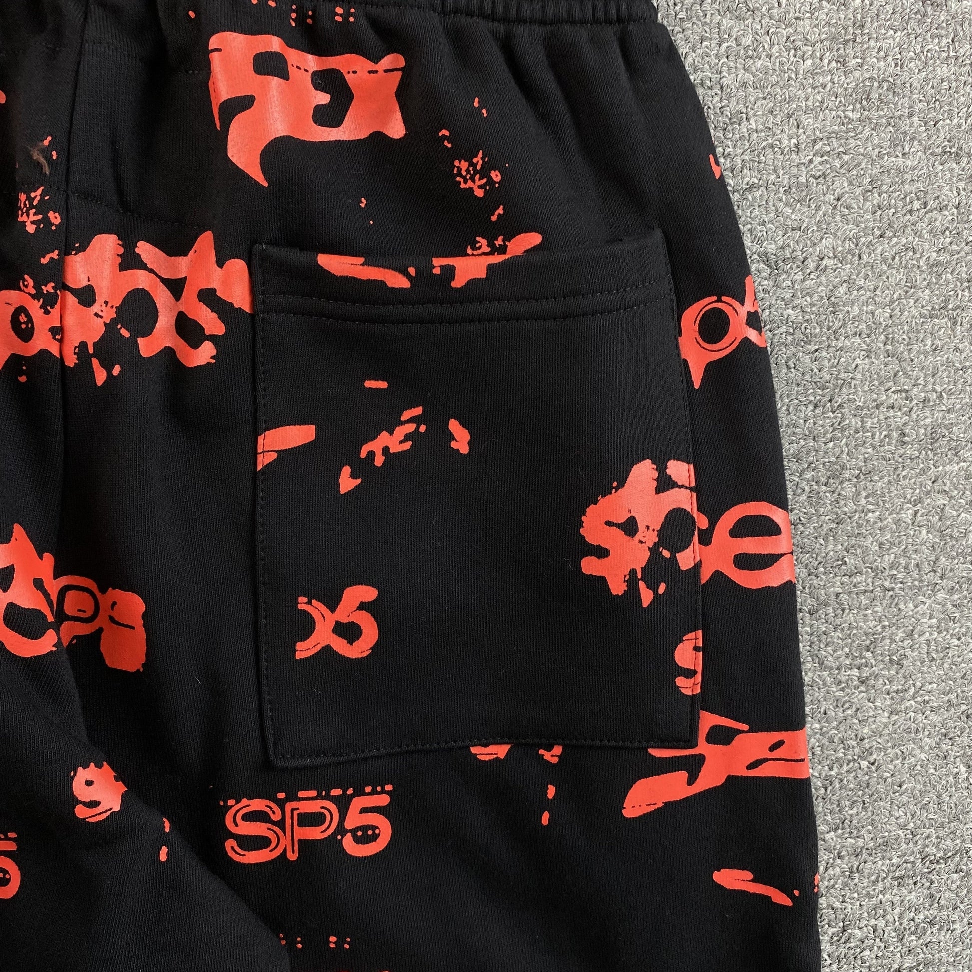 SP5DER SEX AOP SWEATPANTS BLACK - Phantom Kicks