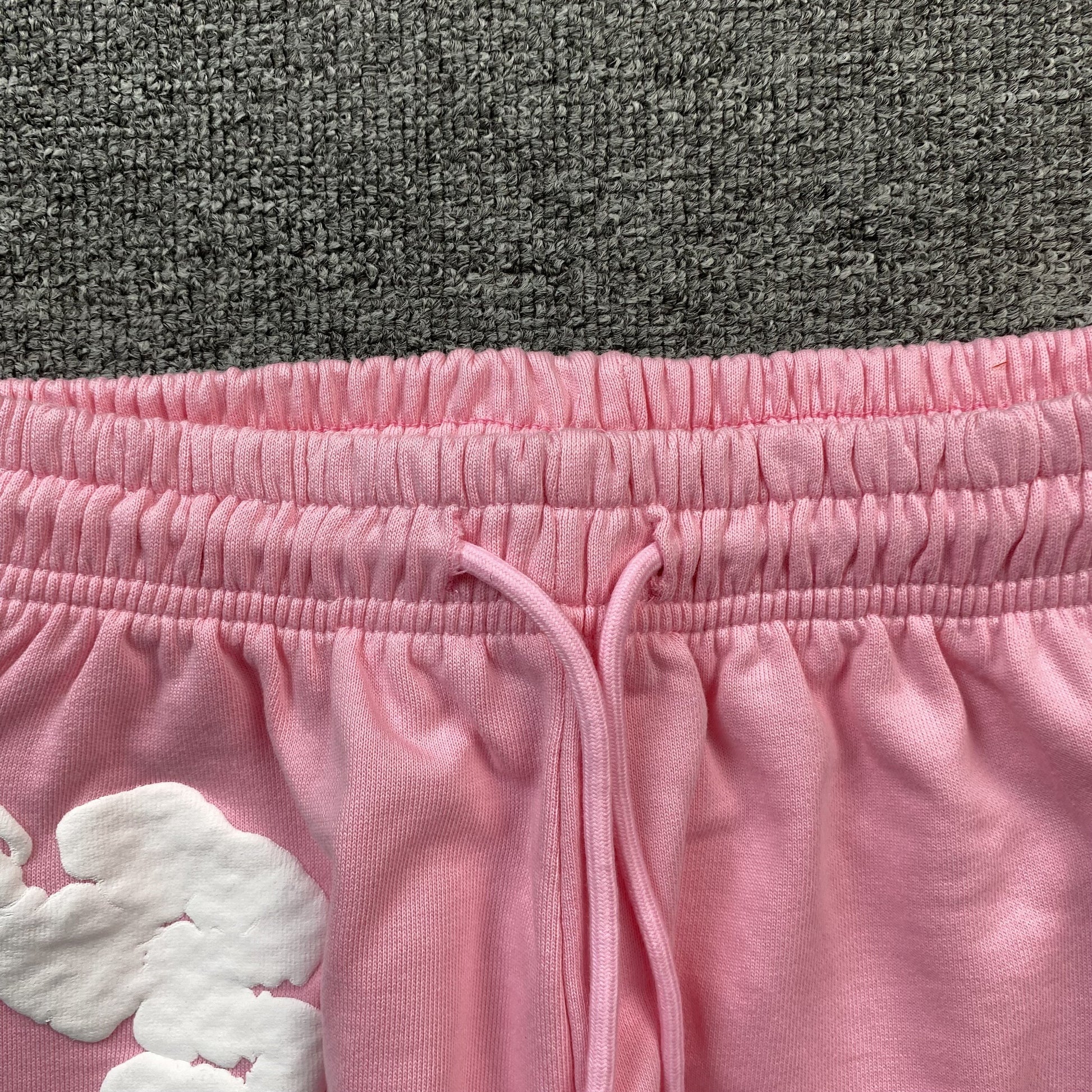DENIM TEARS COTTON WREATH SWEATPANTS PINK - Phantom Kicks