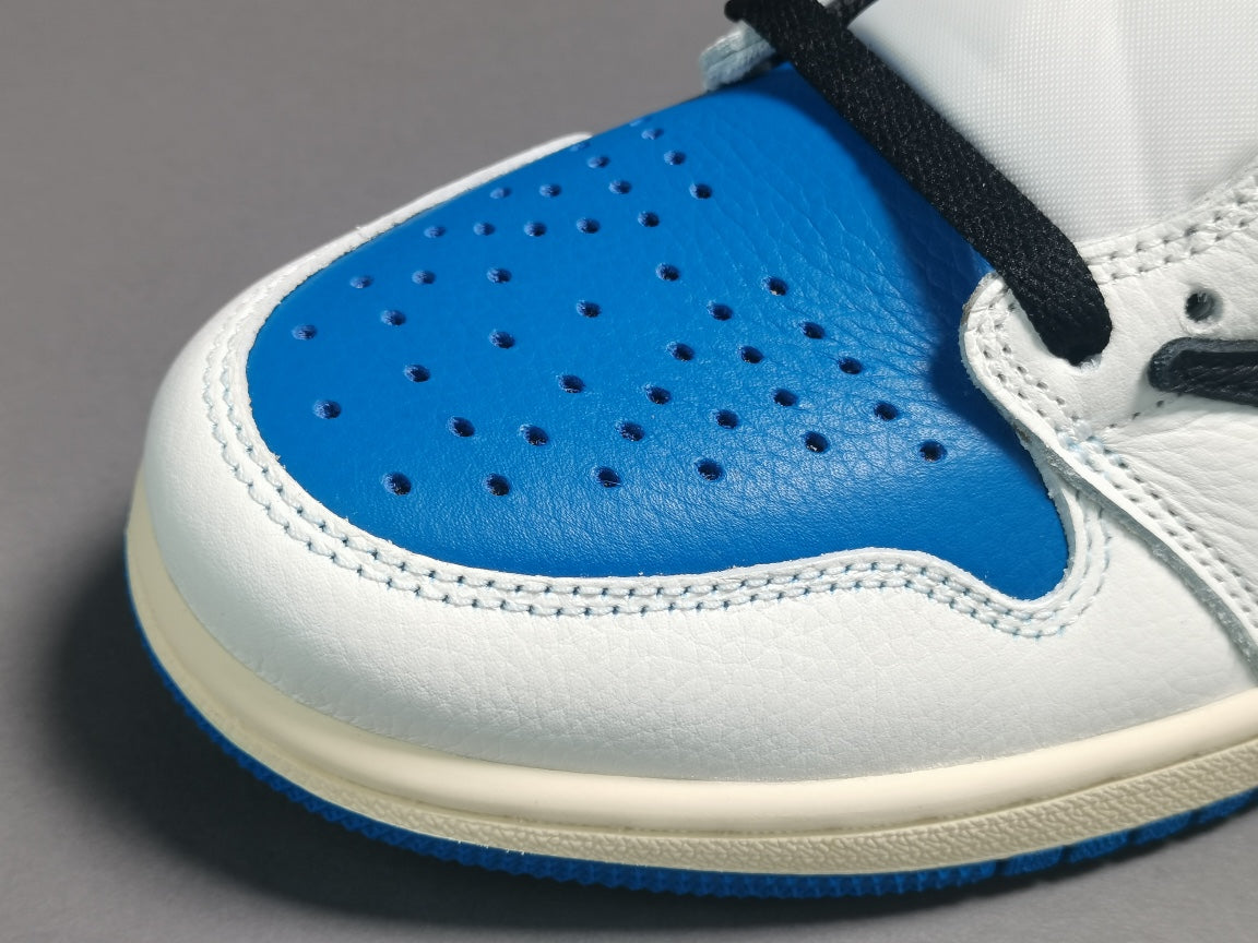 JORDAN 1 HIGH OG SP x FRAGMENT TRAVIS SCOTT - Phantom Kicks