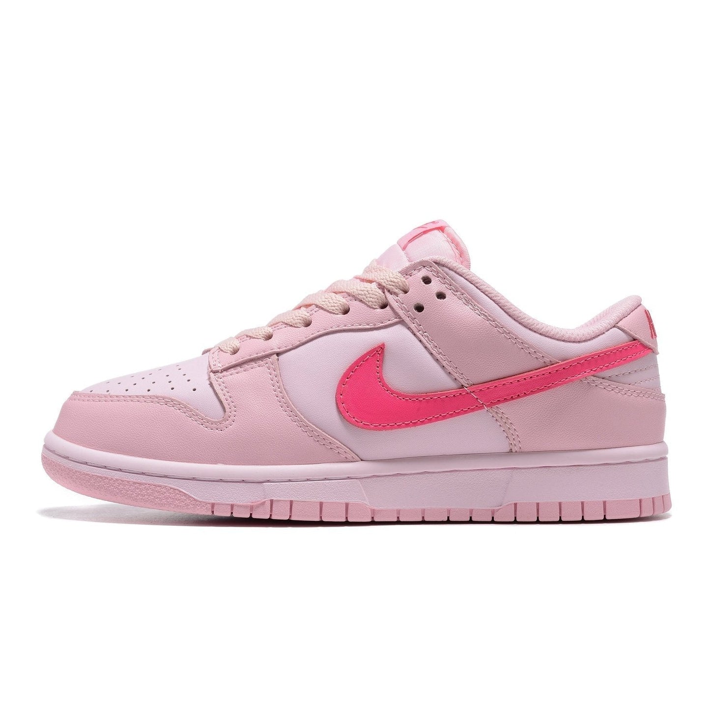 NIKE DUNK LOW x TRIPLE PINK - Phantom Kicks