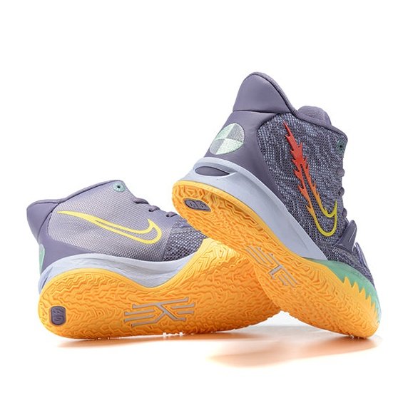 NIKE KYRIE 7 x DAYBREAK - Phantom Kicks