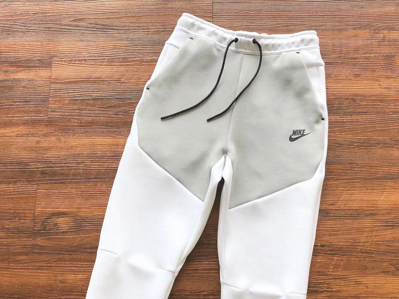 NIKE TECH FLEECE PANTS x WHITE/GREY - Phantom Kicks