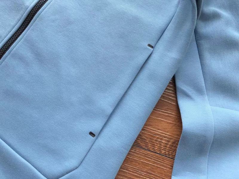 NIKE TECH FLEECE HOODIE x LIGHT BLUE - Phantom Kicks