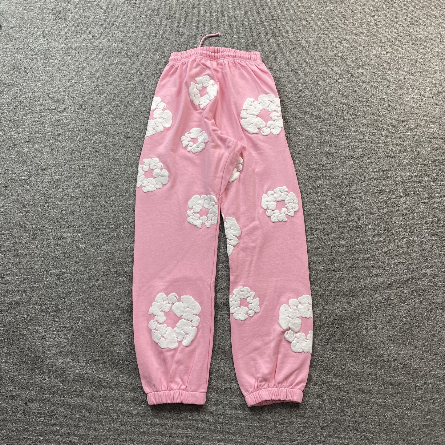 DENIM TEARS COTTON WREATH SWEATPANTS PINK - Phantom Kicks