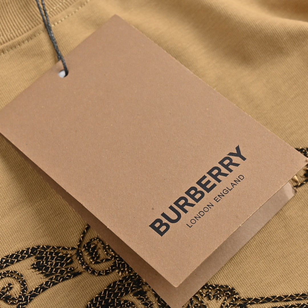 Burberry T-Shirt - Knight Graphic - Phantom Kicks