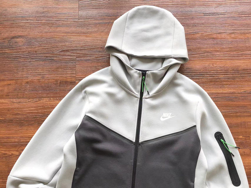NIKE TECH FLEECE HOODIE x GREY/BLACK/GREEN - Phantom Kicks